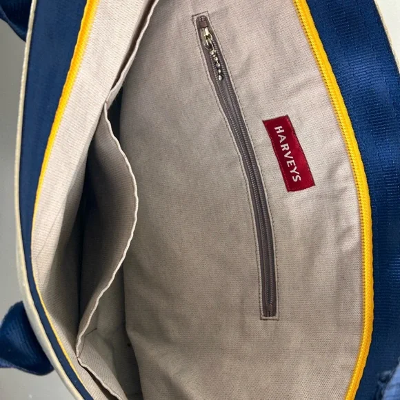 Harveys seatbelt tote bag in a two-tone design - Picture 7 of 9